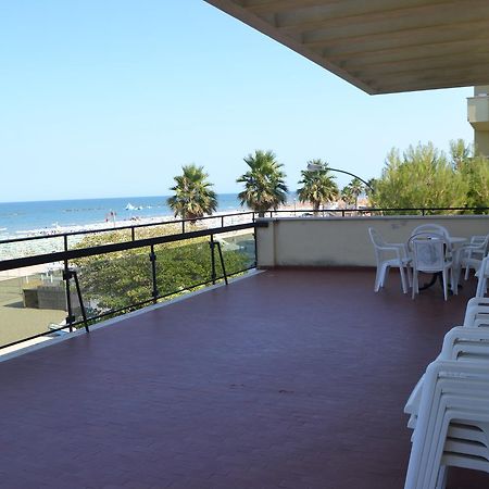 Albergo Quaglia Roseto Degli Abruzzi Buitenkant foto