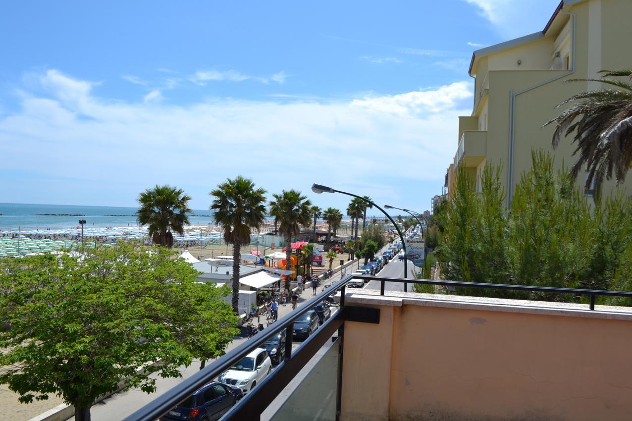 Albergo Quaglia Roseto Degli Abruzzi Buitenkant foto