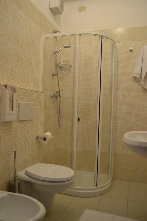 Albergo Quaglia Roseto Degli Abruzzi Buitenkant foto