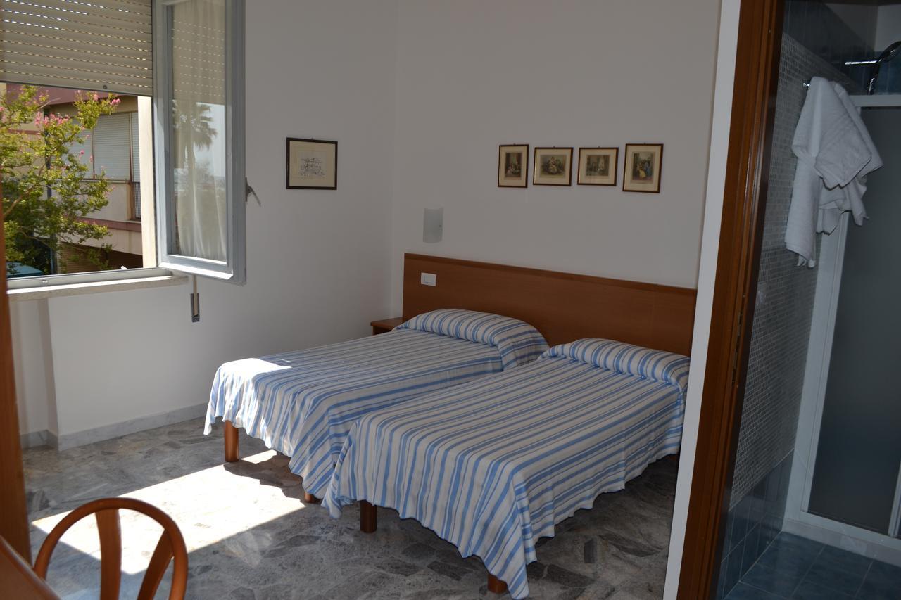 Albergo Quaglia Roseto Degli Abruzzi Buitenkant foto